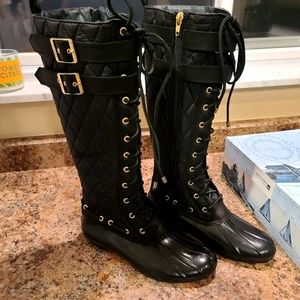 Sperry Albatross women's black quilted boots